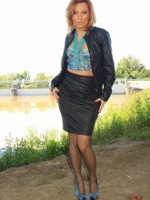 Vixen Nylons free pictures - in nylons & leather outdoors
