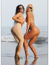 Beach pantyhose tease - Pantyhose Lady Eve & Timea